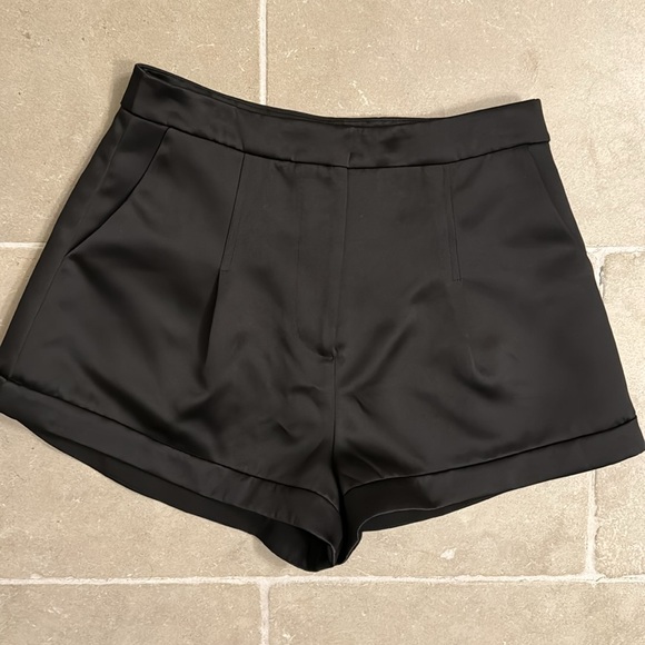 Alexis Gaines Black Dress Shorts NWT - Picture 2 of 6